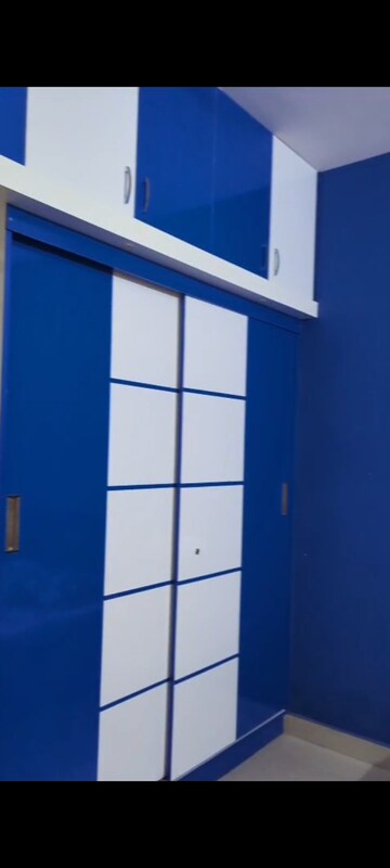 Room in 3 BHK Apartment at SJR Residency, Panathur – for Rent