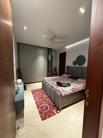 3 BHK Builder Floor For Sale in Meenakshi Garden
