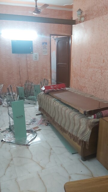 Bathroom in 2.5 BHK Apartment at Uma Cooperative Society, Mayur Vihar 1 – for Rent