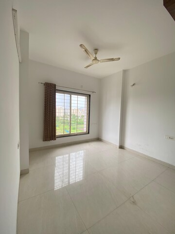 Room in 2 BHK Apartment at Pethkar Siyona, Punawale – for Rent