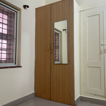 Room in 3 BHK Independent House at Shanthi Nagar – for Rent
