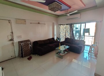 Living Room in 2 BHK Apartment at Makarba – for Rent