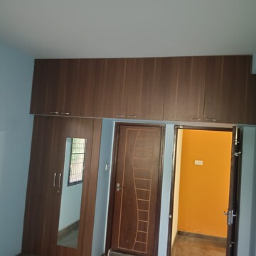 Furnished Amenities in 2 BHK Apartment at Mannivakkam – for Rent