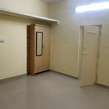 Room in 3 BHK Independent House at Shanthi Nagar – for Rent