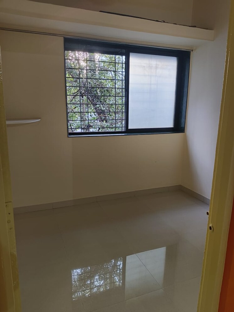 Room, om-sai-katraj 1 Bedroom 550 Sq.Ft. Apartment In Katraj Pune 8889160