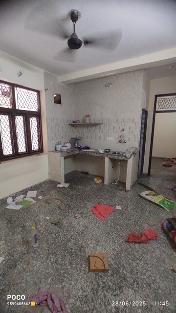 Room in 1 BHK Builder Floor at Mehrauli – for Rent