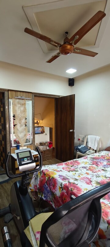 Bedroom in 2 BHK Apartment at Vashi – for Sale