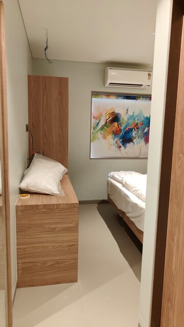 Room in 3 BHK Apartment at LnT Crescent Bay T3, Parel – for Rent