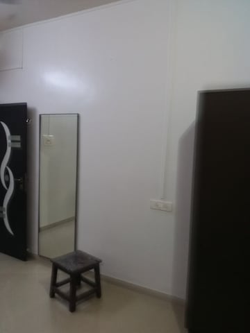 Bedroom in 2 BHK Apartment at Bhandarkar Road – for Rent