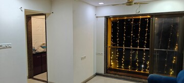Room in 2.5 BHK Apartment at Neminath Imperia, Andheri West – for Rent