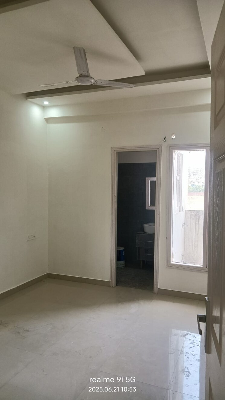 Room, dhakoli 3 Bedroom 1100 Sq.Ft. Builder Floor In Dhakoli Zirakpur 8889169