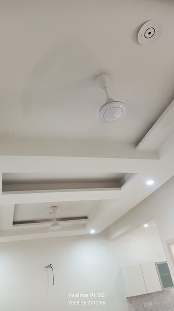 Furnished Amenities in 3 BHK Builder Floor at Dhakoli – for Rent