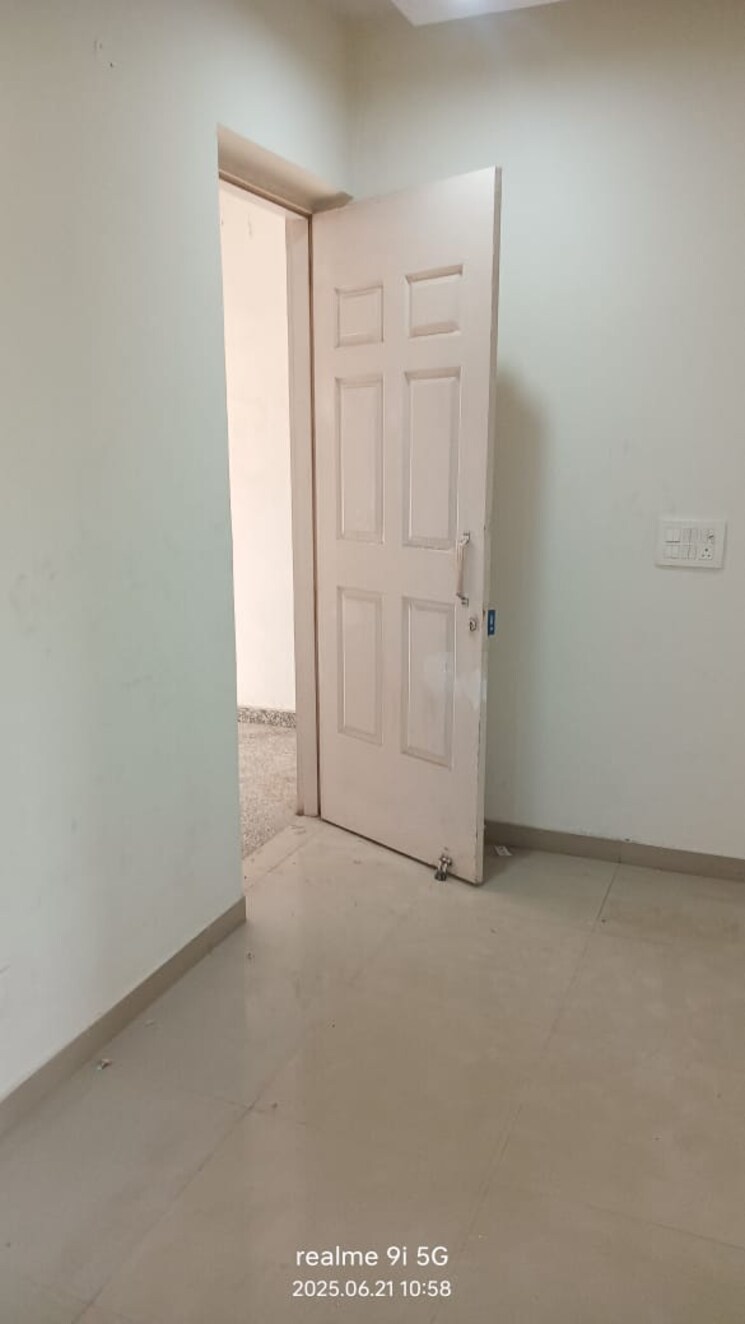 Room, dhakoli 3 Bedroom 1100 Sq.Ft. Builder Floor In Dhakoli Zirakpur 8889169