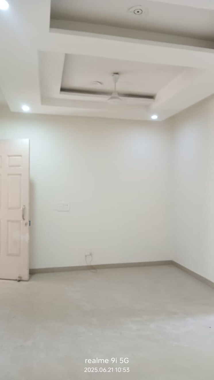 Room, dhakoli 3 Bedroom 1100 Sq.Ft. Builder Floor In Dhakoli Zirakpur 8889169