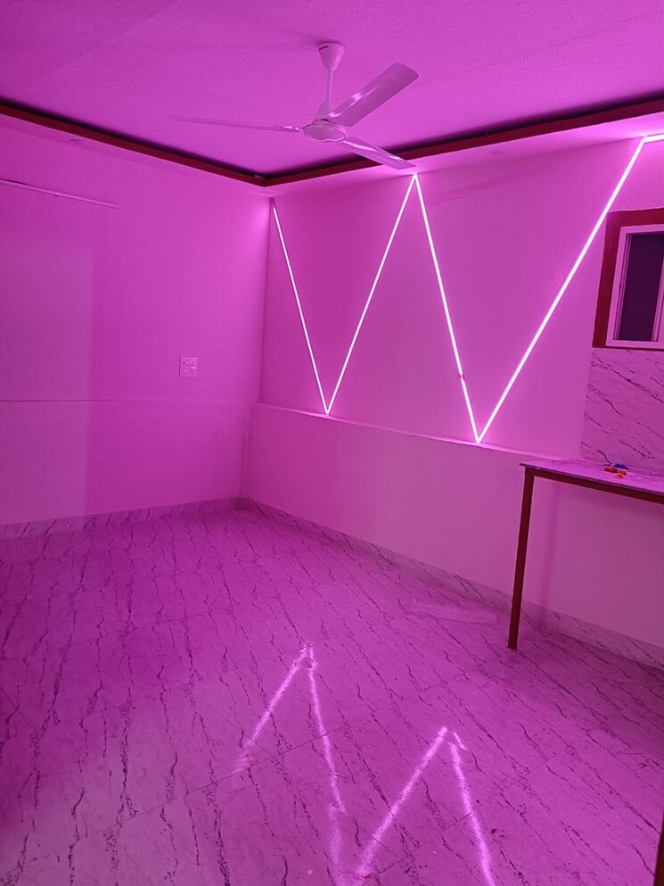 Room, kalkaji 2 Bedroom 550 Sq.Ft. Builder Floor In Kalkaji Delhi 8889190