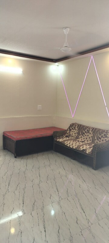 2 BHK Builder Floor For Rent in Kalkaji