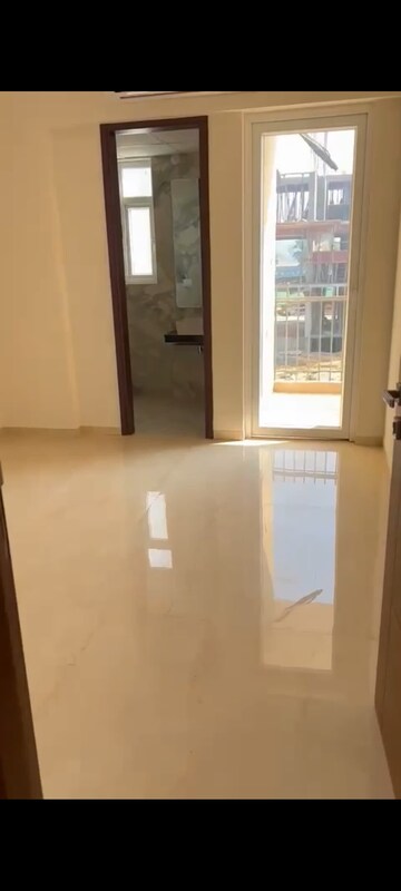 Room in 3.5 BHK Builder Floor at M3M Soulitude, Sector 89 – for Sale