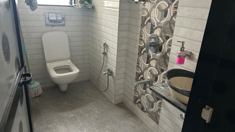  Parking, thane west 2 Bedroom 750 Sq.Ft. Apartment In Thane West Thane 8889267