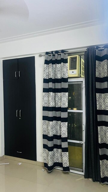 Furnished Amenities in 3 BHK Apartment at JM Aroma, Sector 75 – for Rent