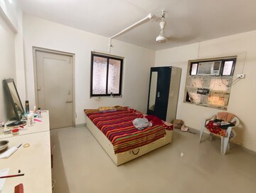 Bedroom in 2 BHK Apartment at Thane West – for Rent