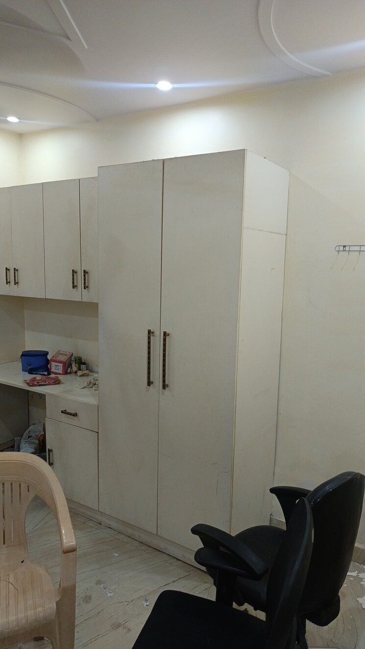 Bathroom, patel nagar 1 Bedroom 500 Sq.Ft. Builder Floor In Patel Nagar Delhi 8889337