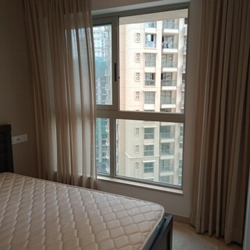 Room in 1 BHK Apartment at Hiranandani Regent Hill, Powai – for Rent