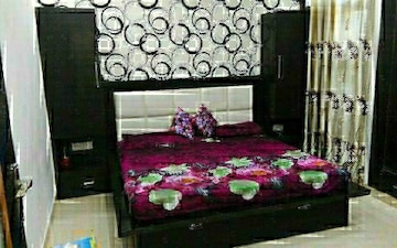 5 BHK Independent House For Sale in Model Gram