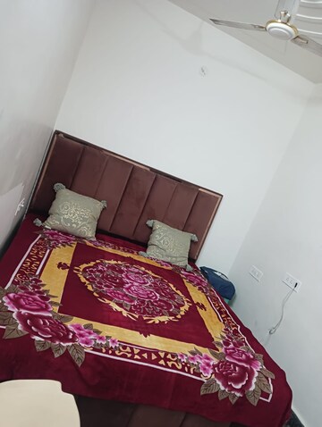 Bedroom in 1 BHK Builder Floor at Dwarka Mor – for Rent