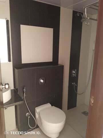 Furnished Amenities in 3.5 BHK Apartment at Tiara Tower, Santacruz West – for Rent