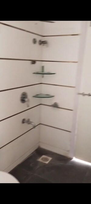 Furnished Amenities in 3 BHK Apartment at Cosmos Majestic, Prabhadevi – for Sale