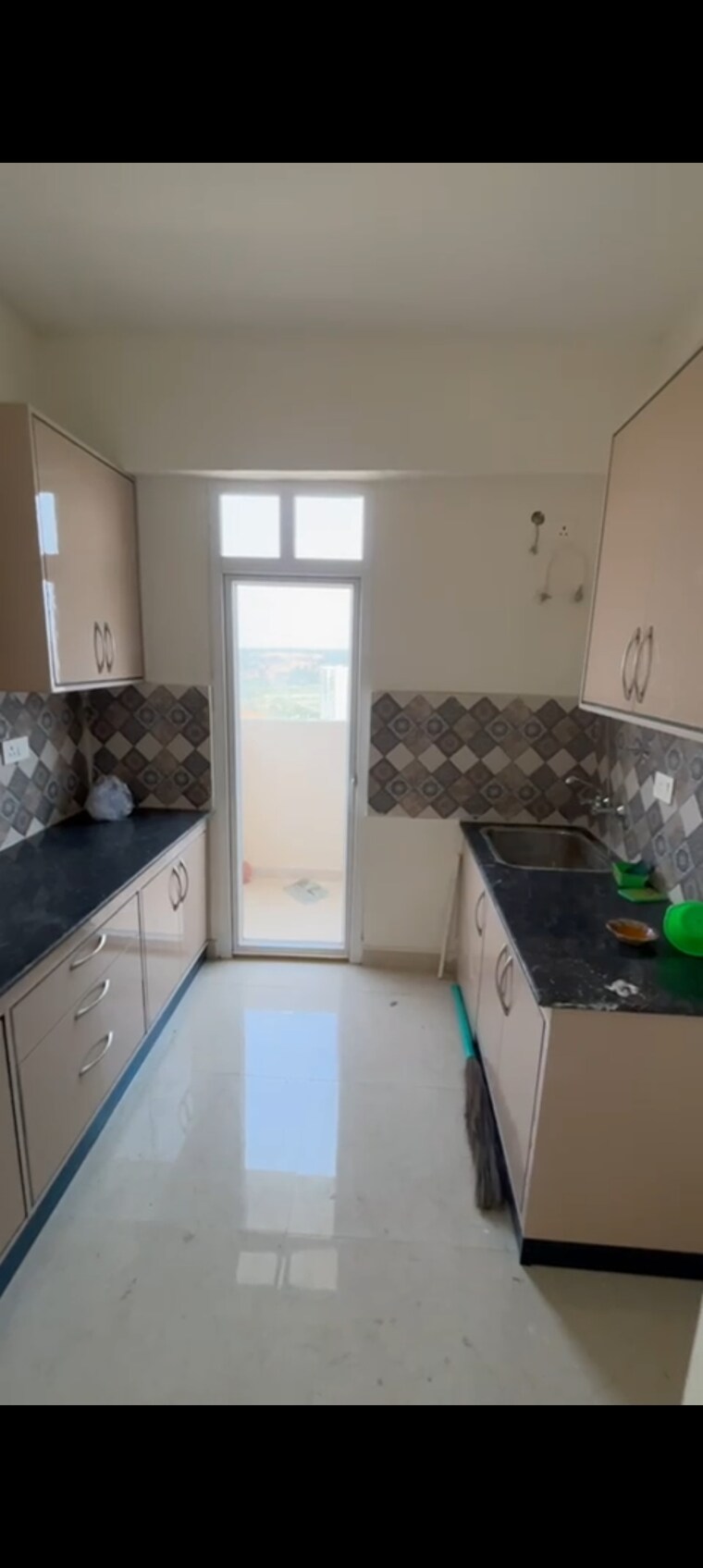 Kitchen, signature-global-golf-greens 1 Bedroom 356 Sq.Ft. Apartment In Sector 79 Gurgaon 8889401