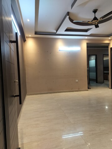 Room in 3 BHK Independent House at Dev Apartments Sector 49, Sector 49 – for Rent