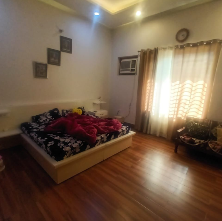 Bedroom, sector 21b 5 Bedroom 620 Sq.Yd. Independent House In Sector 21b Faridabad 8889528
