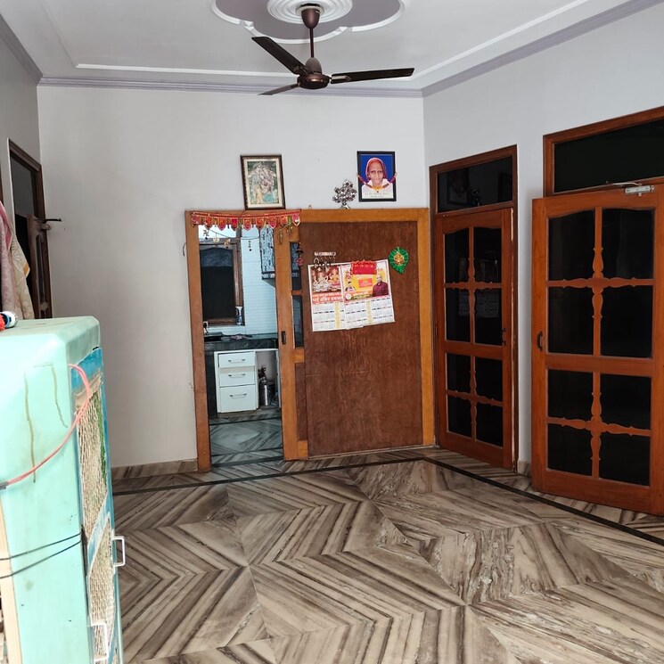 Bedroom, carterpuri village 3 Bedroom 161 Sq.Yd. Independent House In Carterpuri Village Gurgaon 8889521