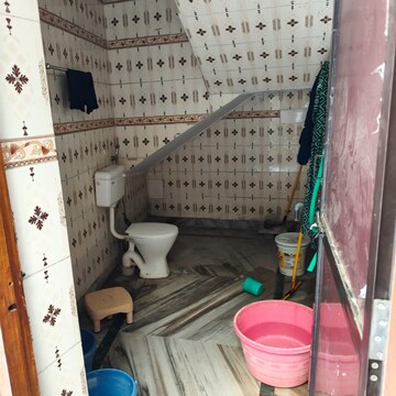 Bathroom in 3 BHK Independent House at Carterpuri Village – for Rent