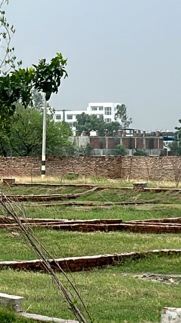  Plot – Garden View at Raebareli Road - for Sale