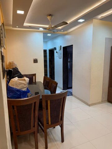 Team Area in 2 BHK Apartment at Sunrise Tower Malad, Malad East – for Rent