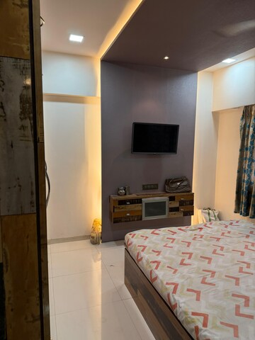 Bedroom in 2 BHK Apartment at Sunrise Tower Malad, Malad East – for Rent