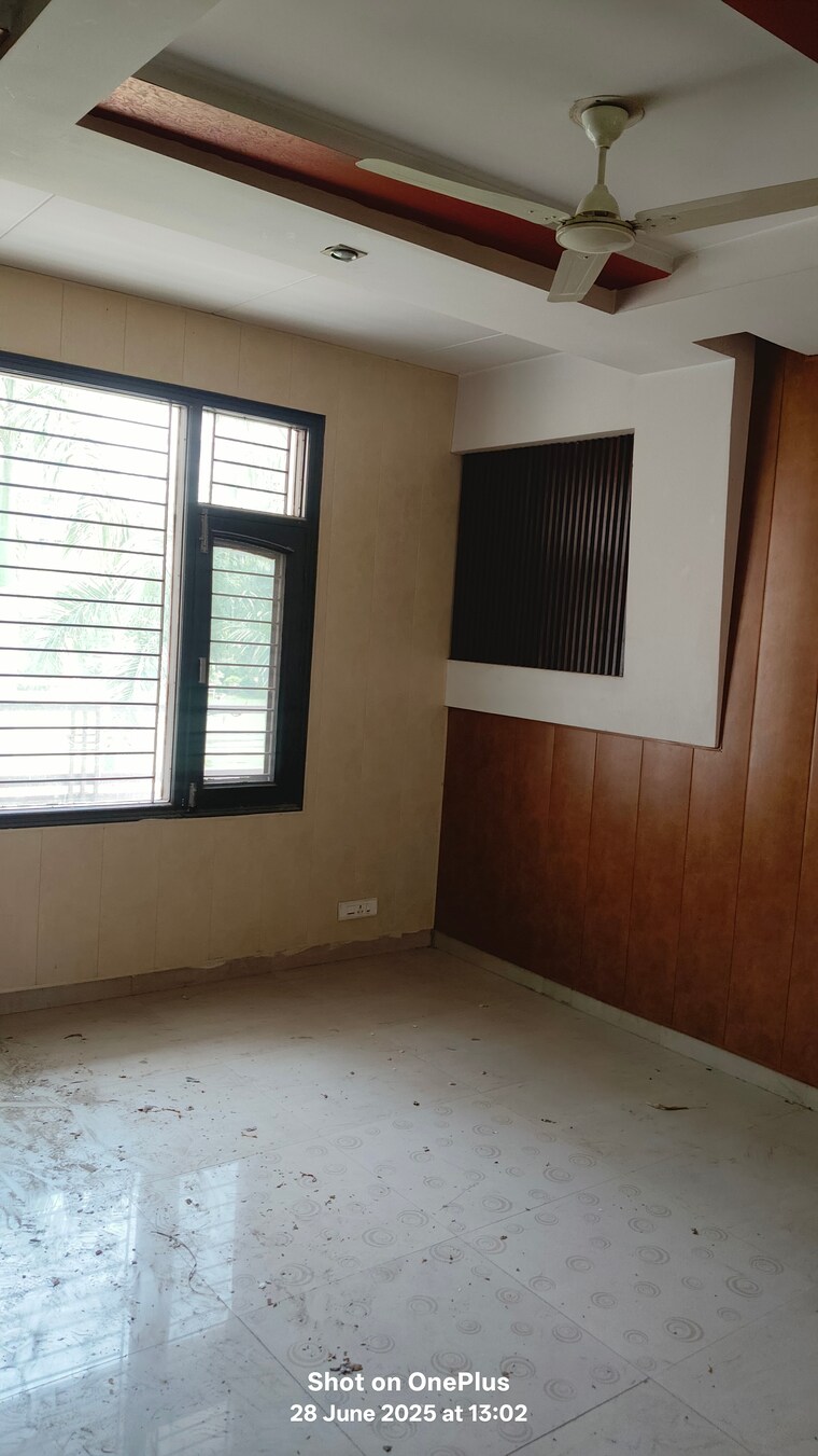 Room, dhakoli 3 Bedroom 1800 Sq.Ft. Apartment In Dhakoli Zirakpur 8889557