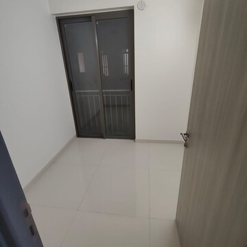 Room in 2.5 BHK Apartment at Rustomjee Summit, Datta Pada – for Rent