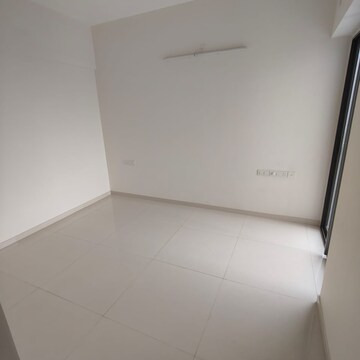 Room in 2.5 BHK Apartment at Rustomjee Summit, Datta Pada – for Rent