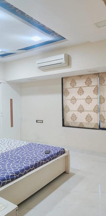 Bedroom in 3 BHK Apartment at Piroja Court, Santacruz West – for Rent