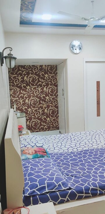 Bedroom in 3 BHK Apartment at Piroja Court, Santacruz West – for Rent