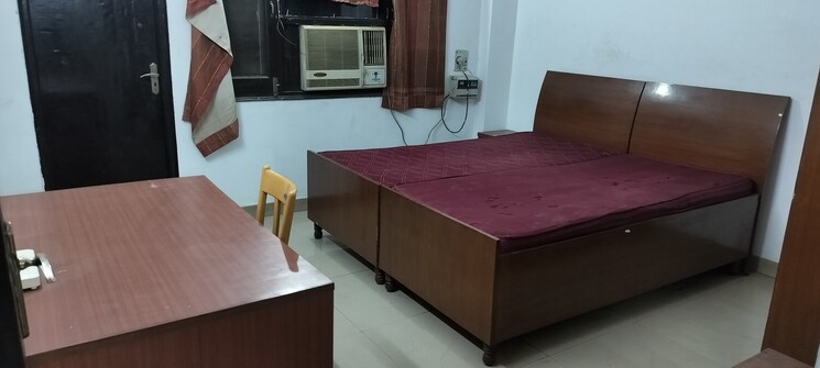Bedroom, rwa-apartments-sector-51 1.5 Bedroom 600 Sq.Mt. Independent House In Sector 51 Noida 8889604