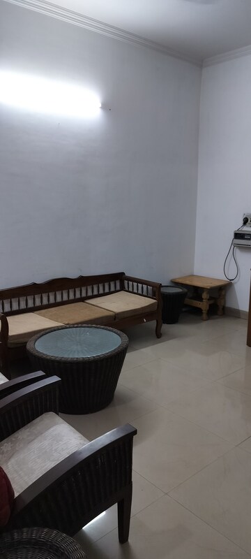 Master Bedroom in 1.5 BHK Independent House at RWA Apartments Sector 51, Sector 51 – for Rent