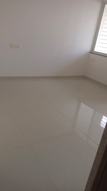 Room in 1 BHK Apartment at Siddh Amara, Bavdhan – for Sale