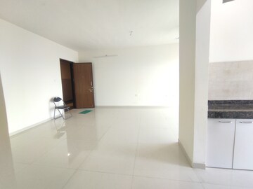 Room in 2 BHK Apartment at Marathon Nexzone Vega 1, New Panvel – for Rent