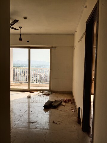 Building Lobby in 3 BHK Apartment at Saya Zion, Sector 4 Greater Noida – for Rent