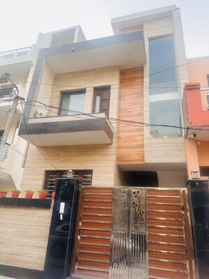 1.5 BHK Independent House For Sale in Dhakoli