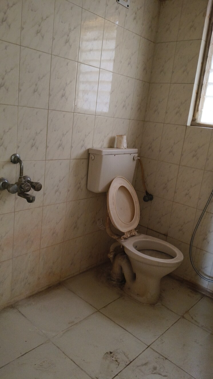 Bathroom, saidatta-residency 2 Bedroom 1100 Sq.Ft. Apartment In Baner Pune 8889662